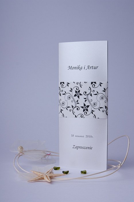 Eleganckie zaproszenie ślubne na metalicznym gładkim papierze